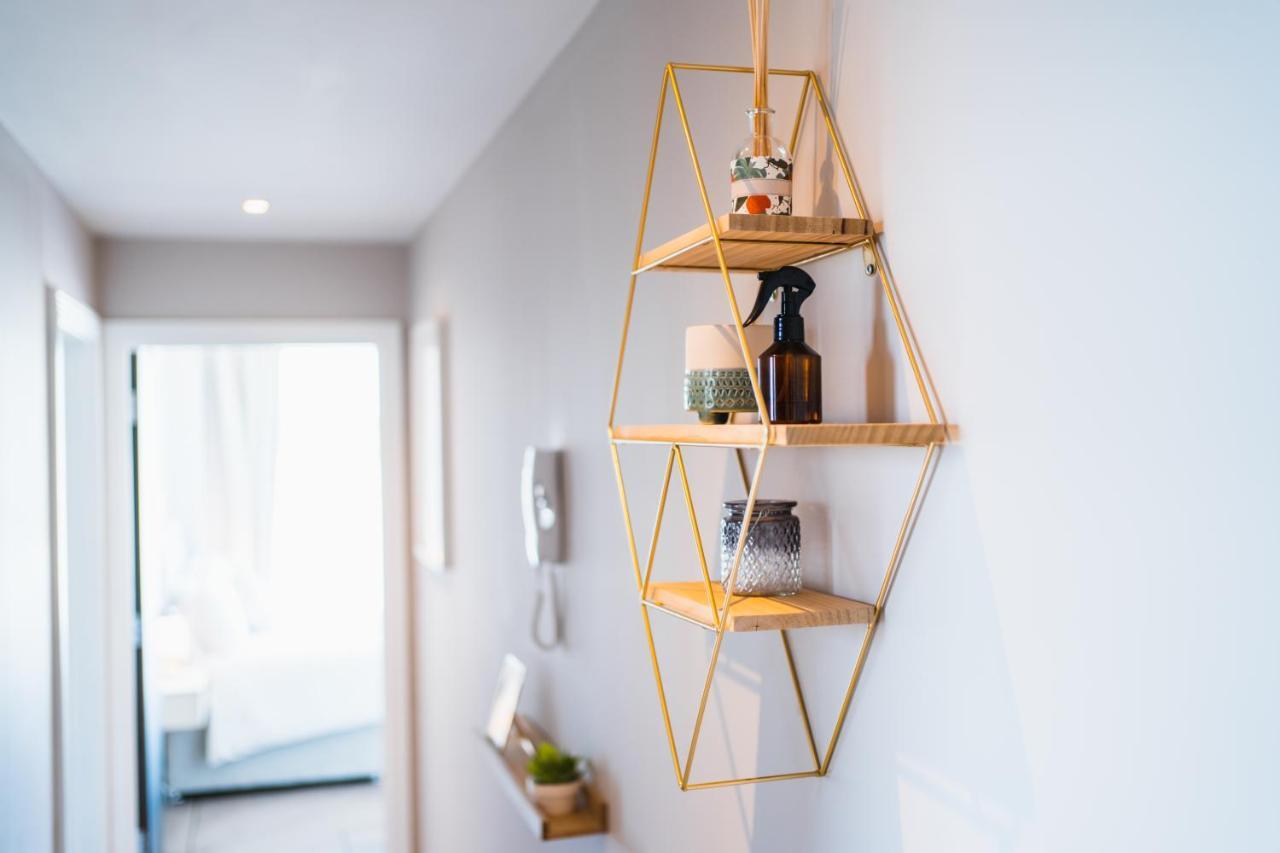 Beautiful Two Bedroom Harbour Side Apartment プール エクステリア 写真